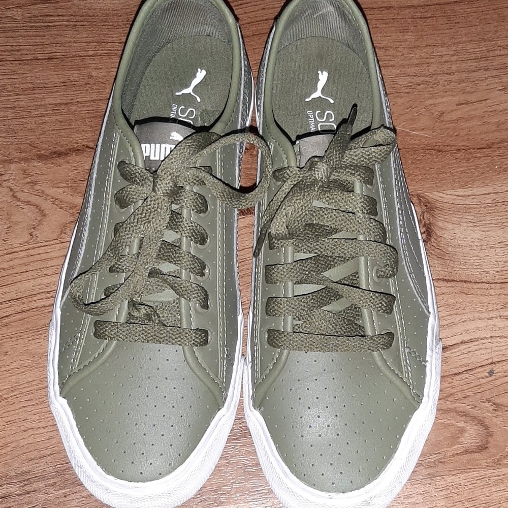 Puma soft foma big kids 5 youth